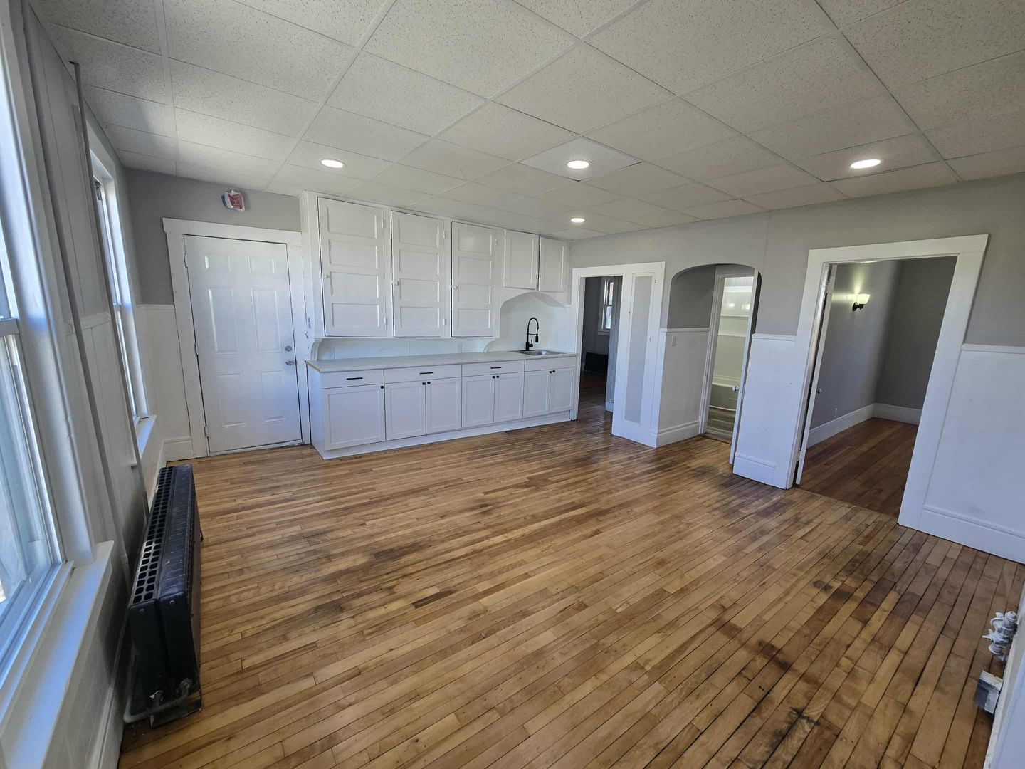 Lewiston Apartment: 195 Bartlett Street