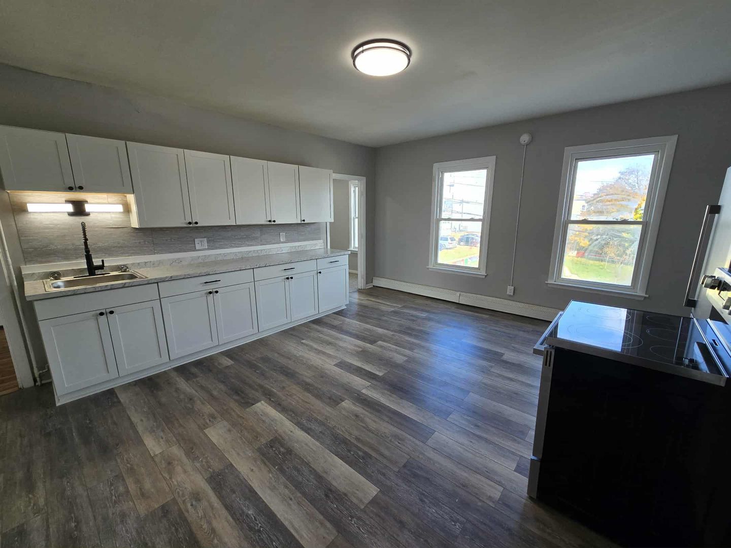 Lewiston Apartment: 195 Bartlett Street