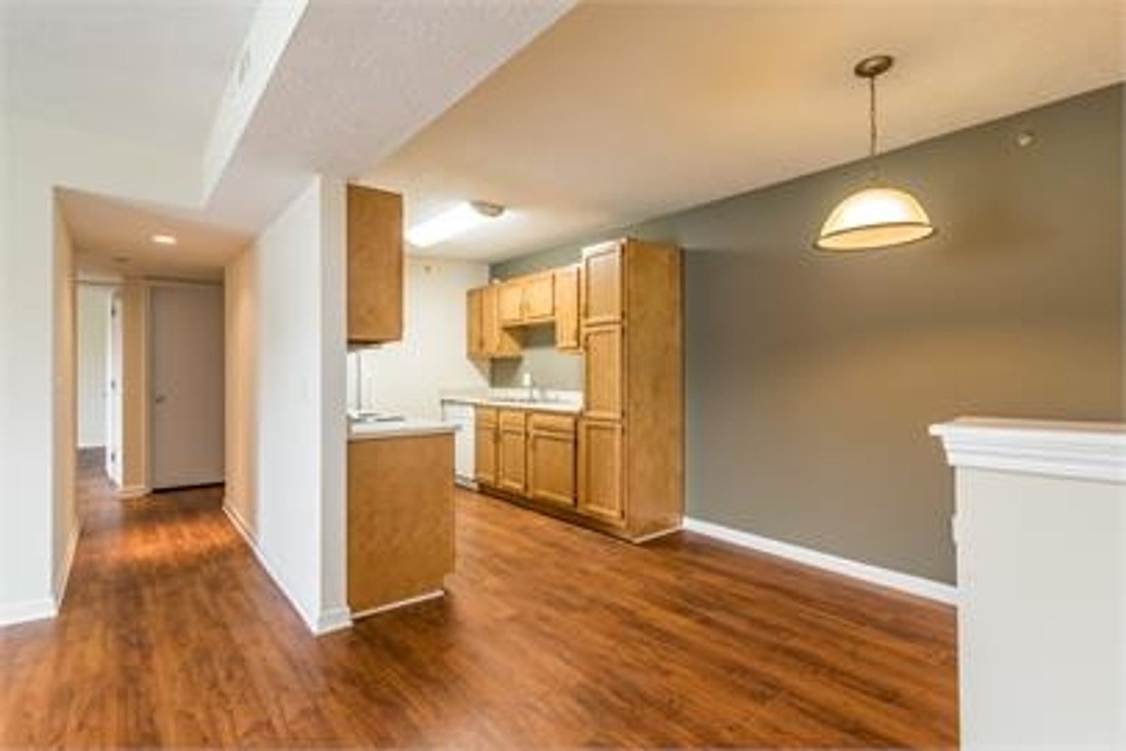 Mount Washington Apartment: 111 Park Hill Lane