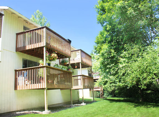 Bright and Spacious 1-Bed with Private Balcony! – photo 1