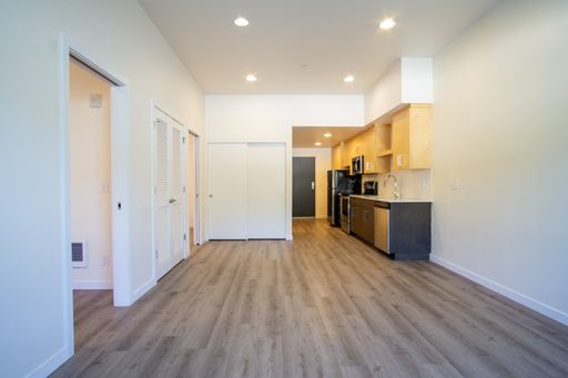 Top Floor John's Landing-Modern, Spacious 2Bdr Ready Soon! – photo 1