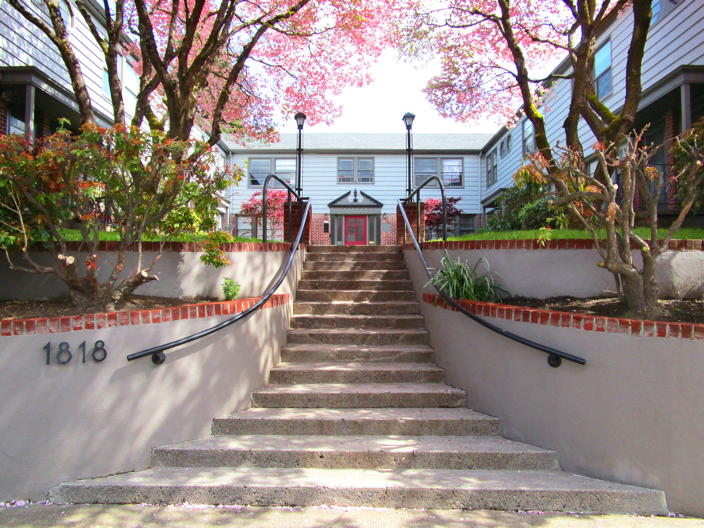 Portland Apartment: 1818 NE 17th Ave #12