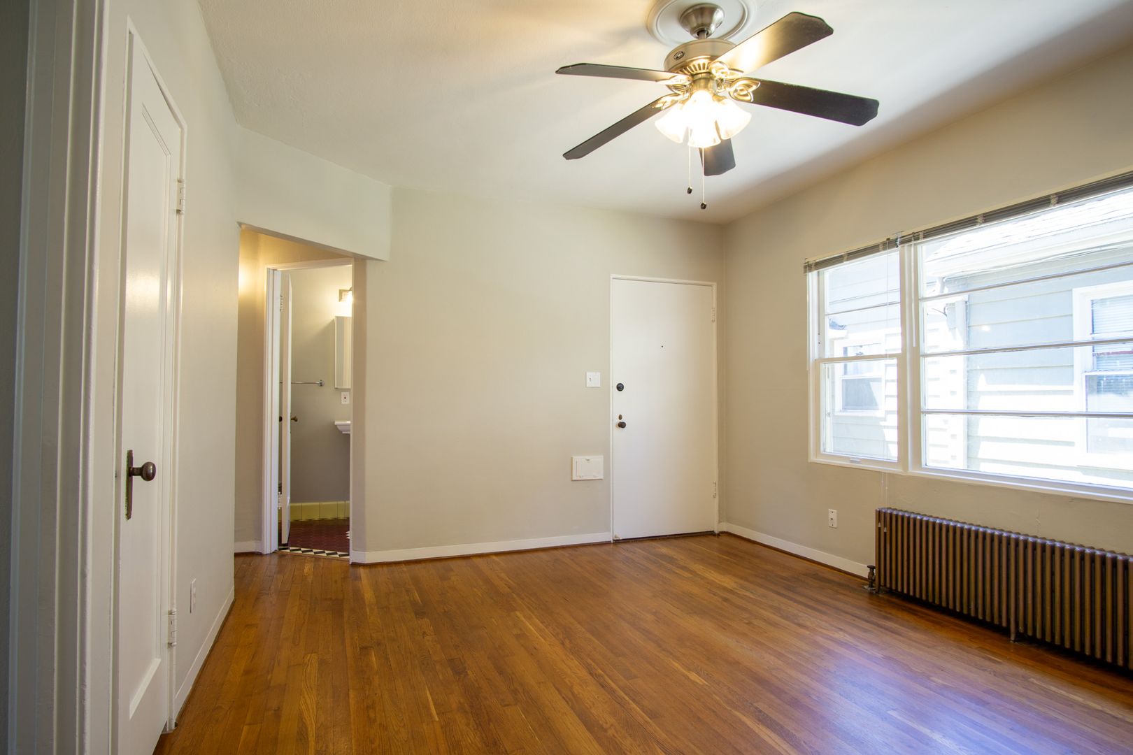 Portland Apartment: 2031 NW Johnson St #7