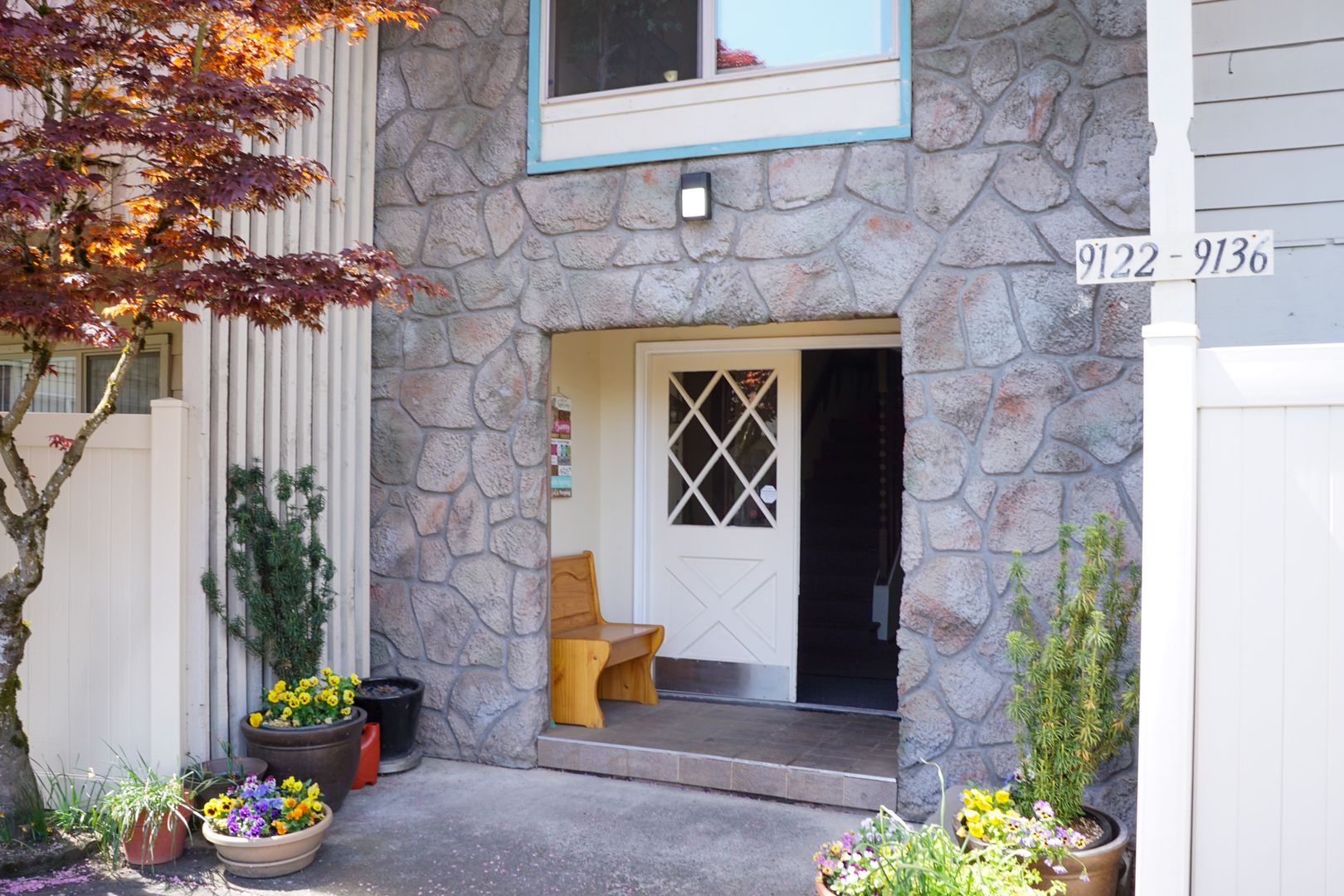 Portland Apartment: 9126 SW Becker Dr