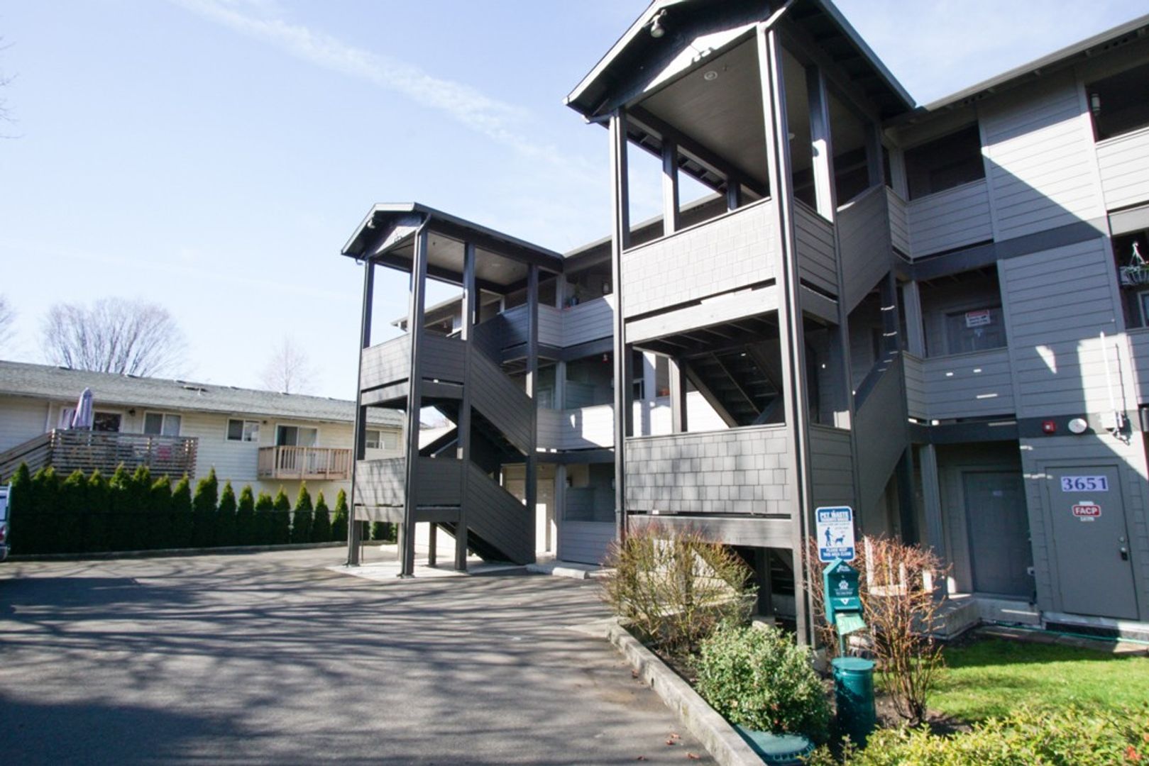 Portland Apartment: 3651 SE Francis St #202