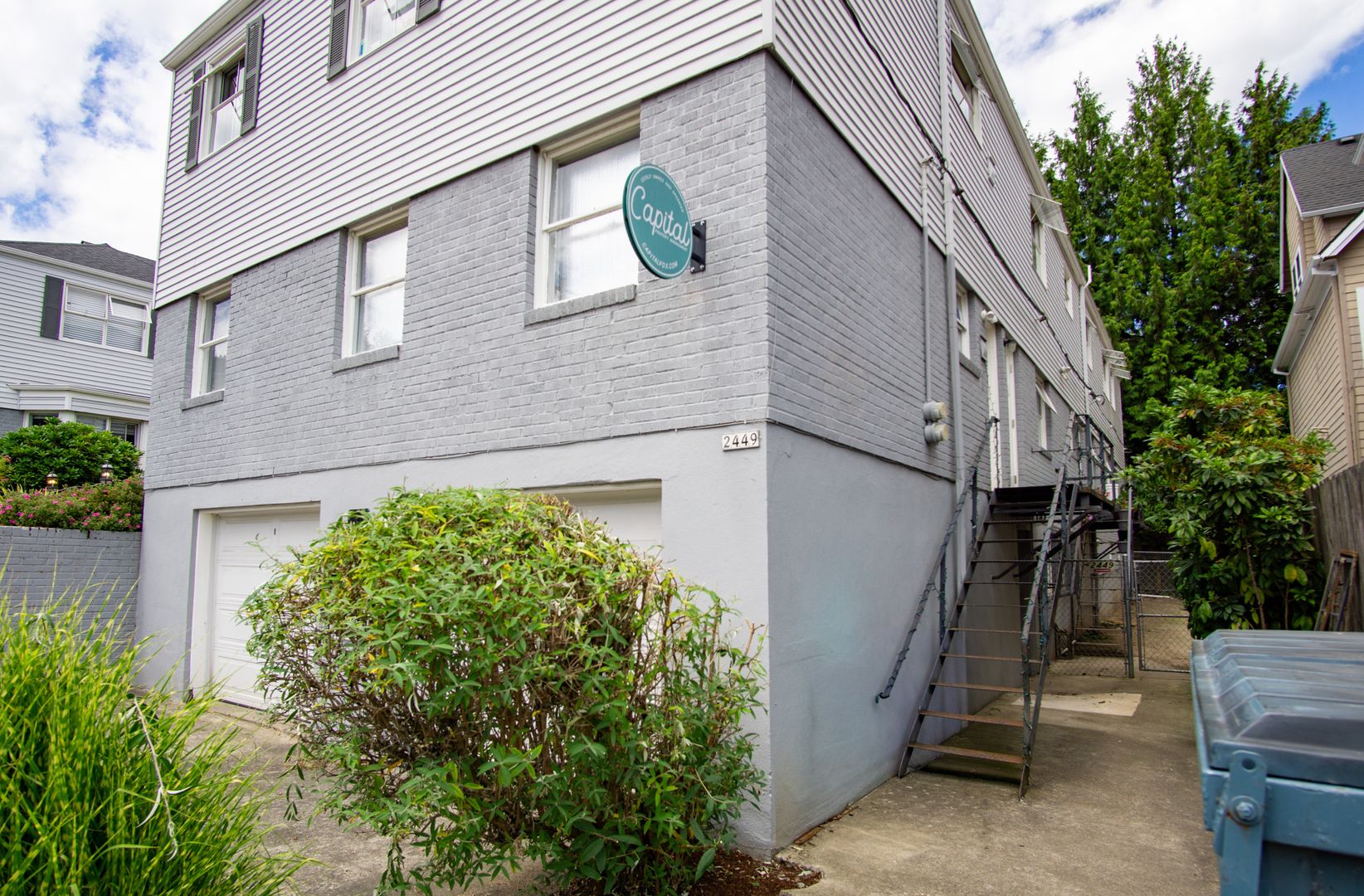 Portland Apartment: 2449 NW Lovejoy St