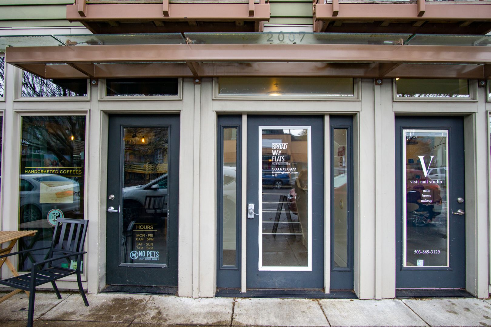 Portland Apartment: 2007 NE Broadway #5