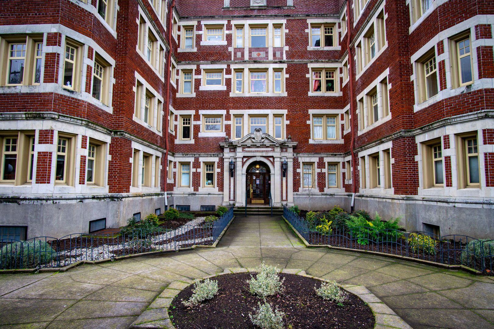 Portland Apartment: 120 NW Trinity Place