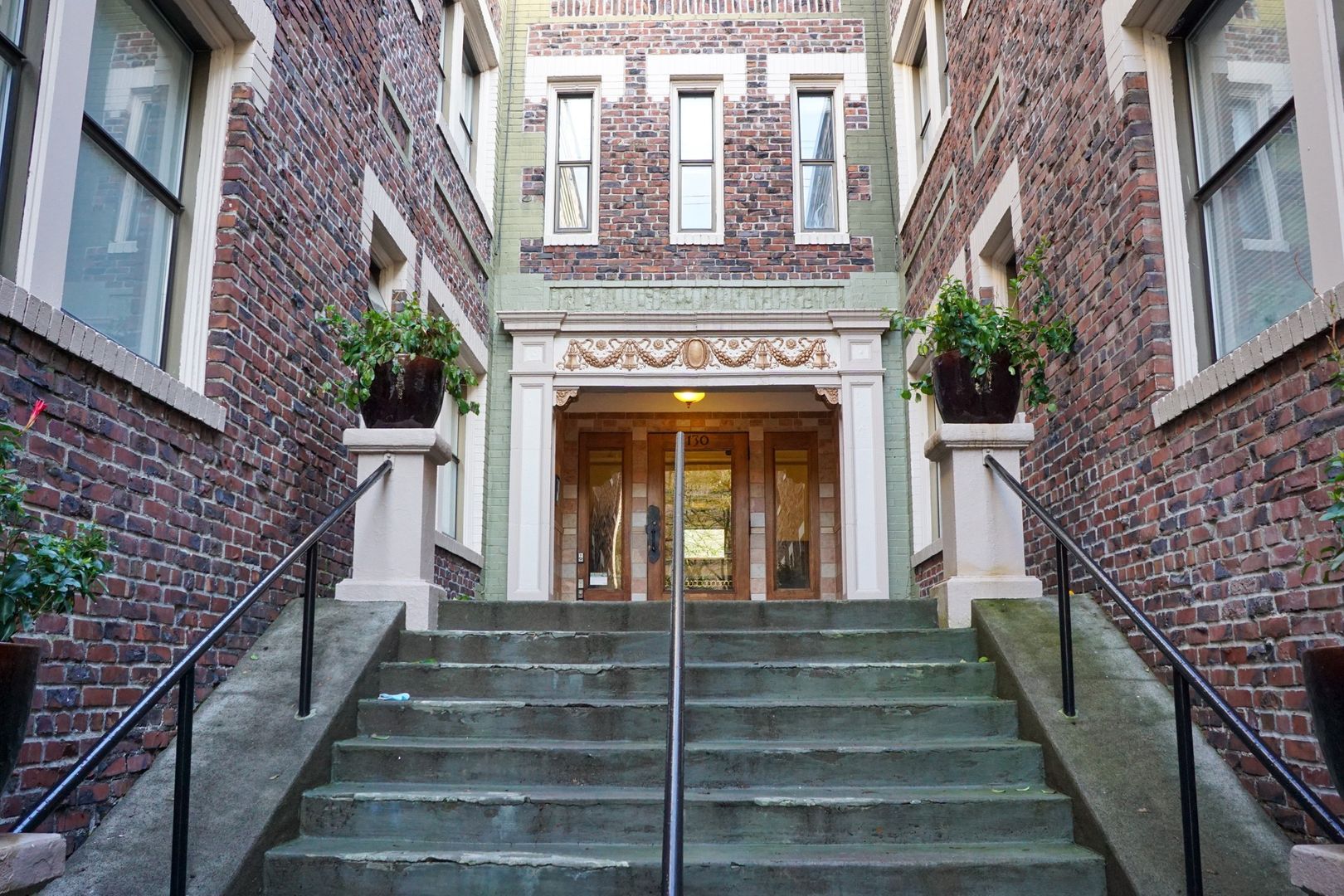 Portland Apartment: 130 NW 19th Ave #105