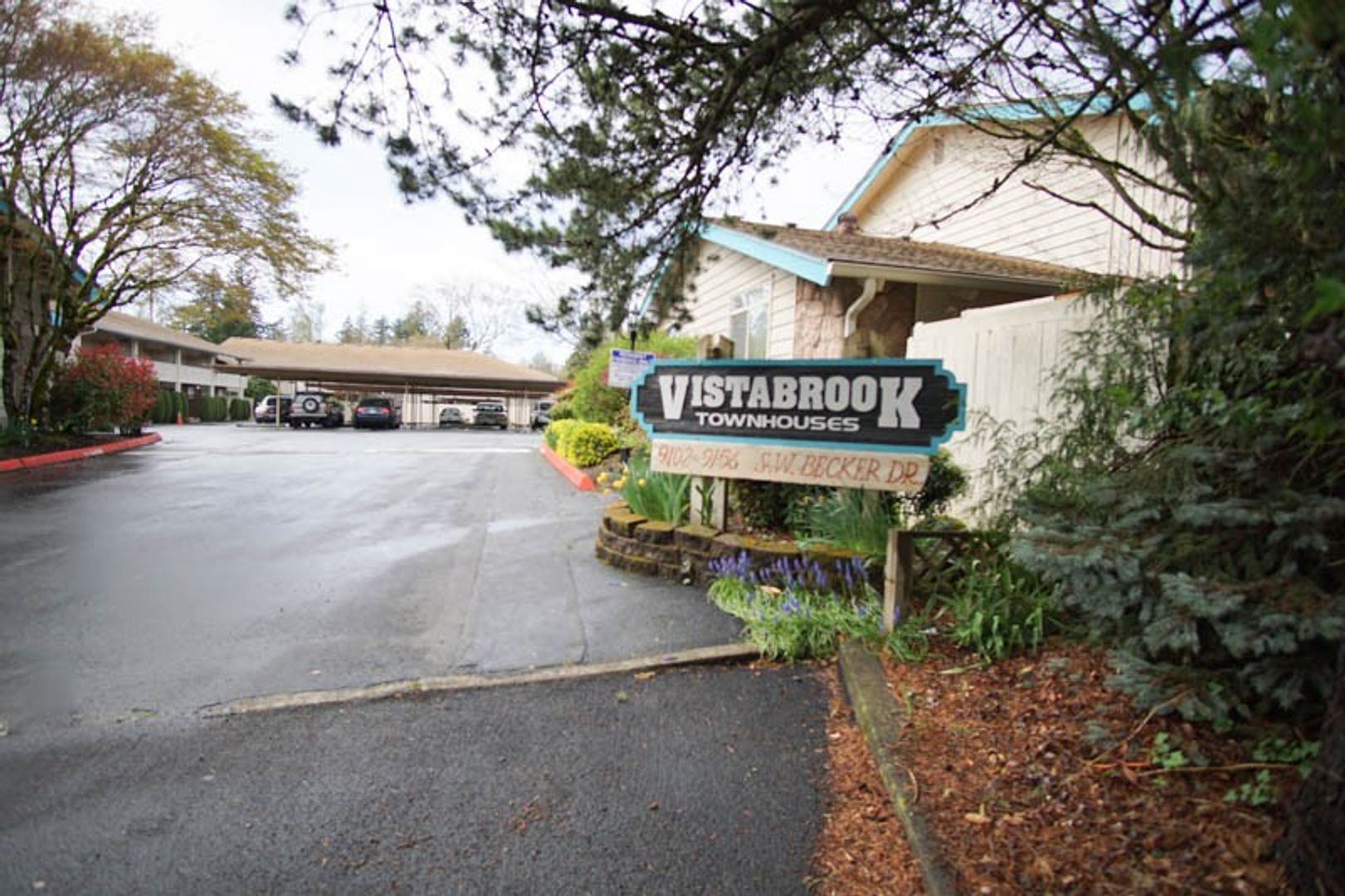 Portland Apartment: 9140 SW Becker Dr