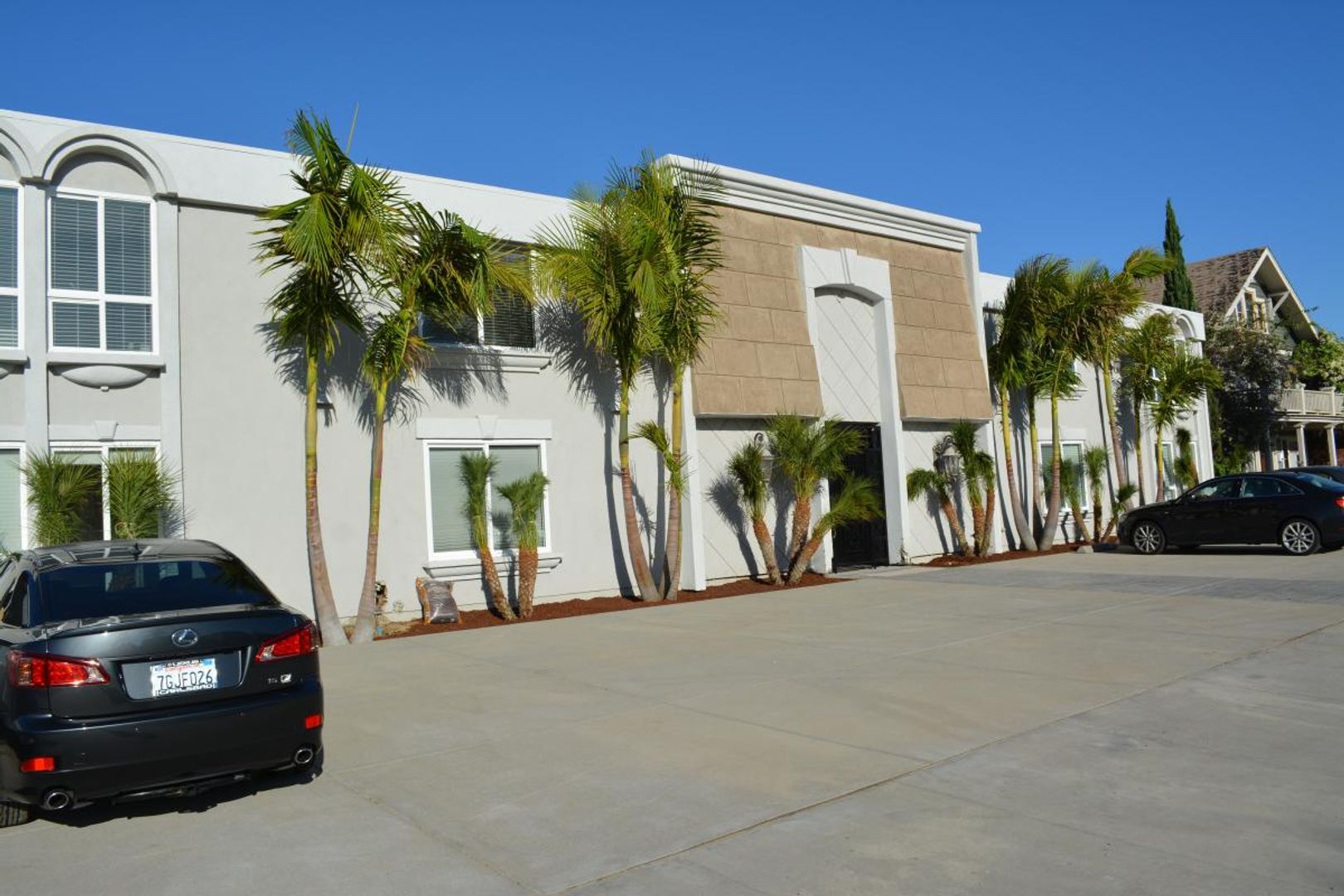 San Diego Apartment: 4560 North Ave