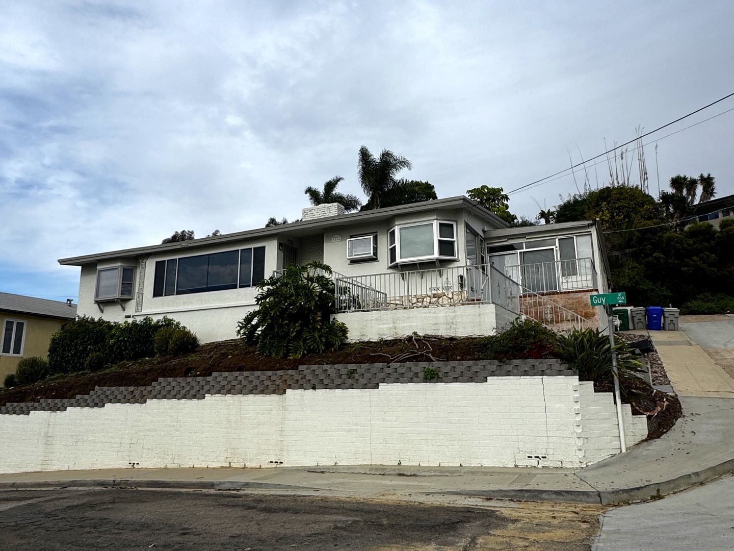 San Diego Apartment: 1554 Guy Street & 3560-3562 Crowell Street