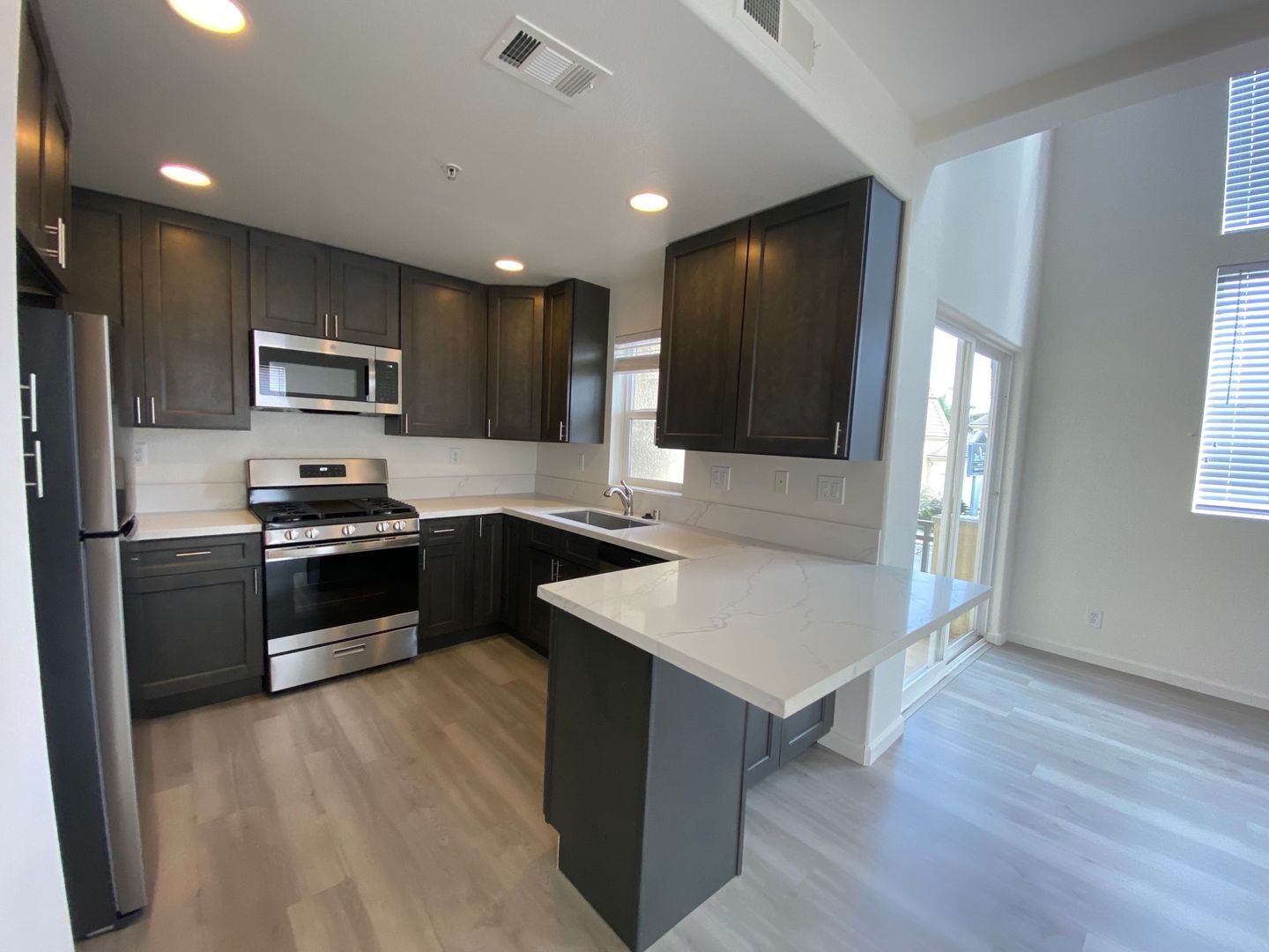 Chula Vista Apartment: 730-734 Broadway