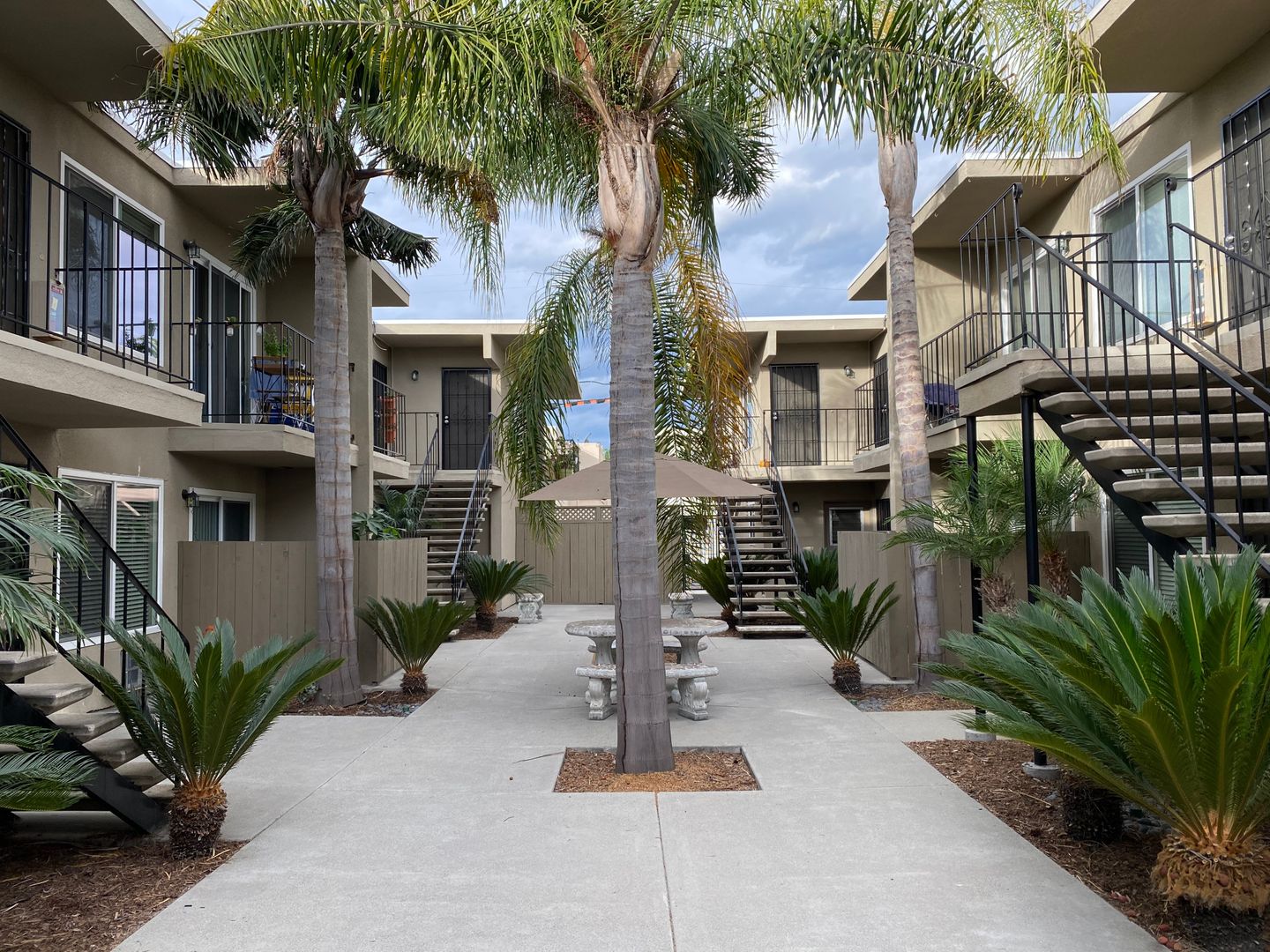 San Diego Apartment: 4560 North Ave