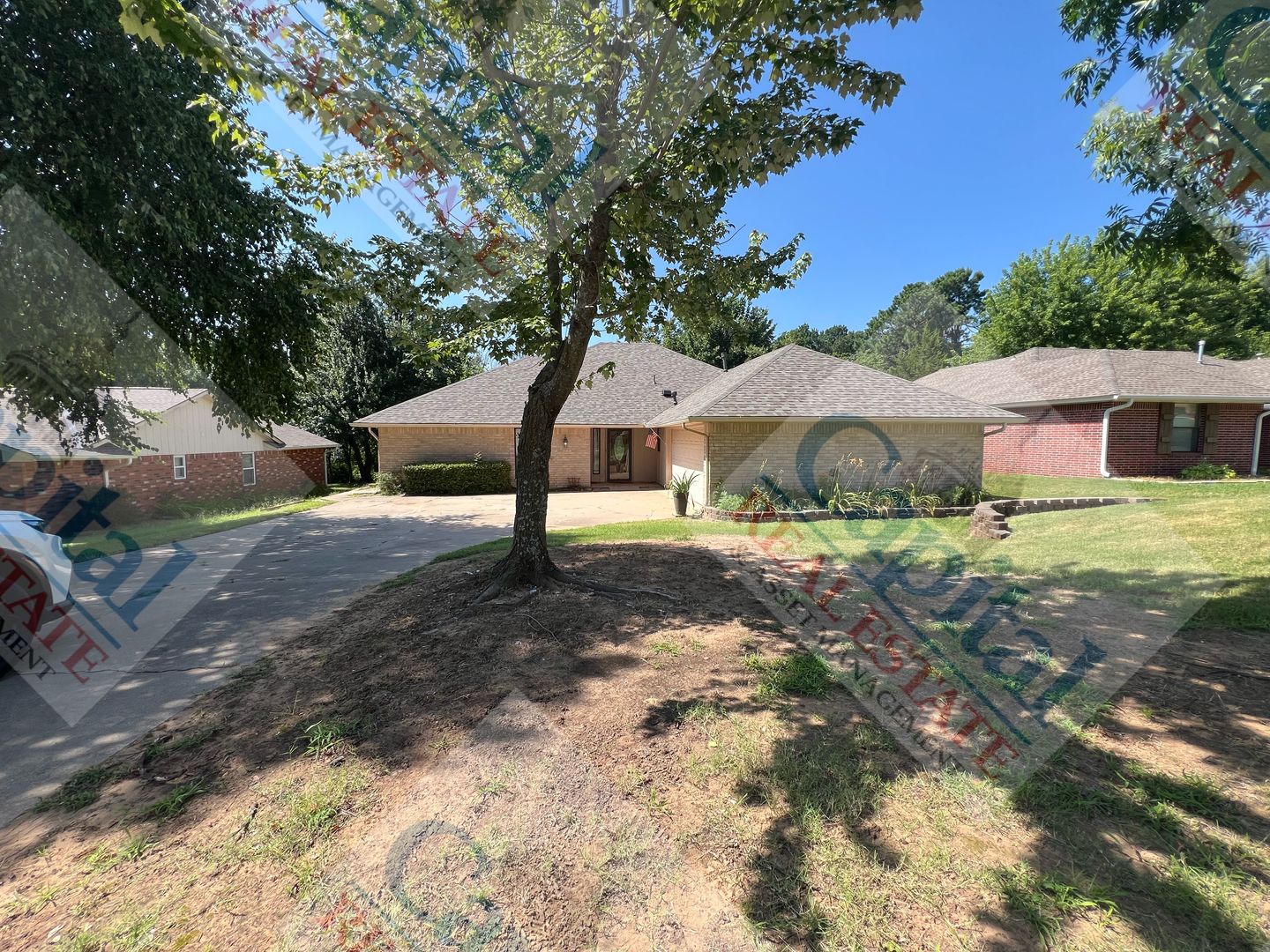 Midwest City House: 12428 Sussex Rd