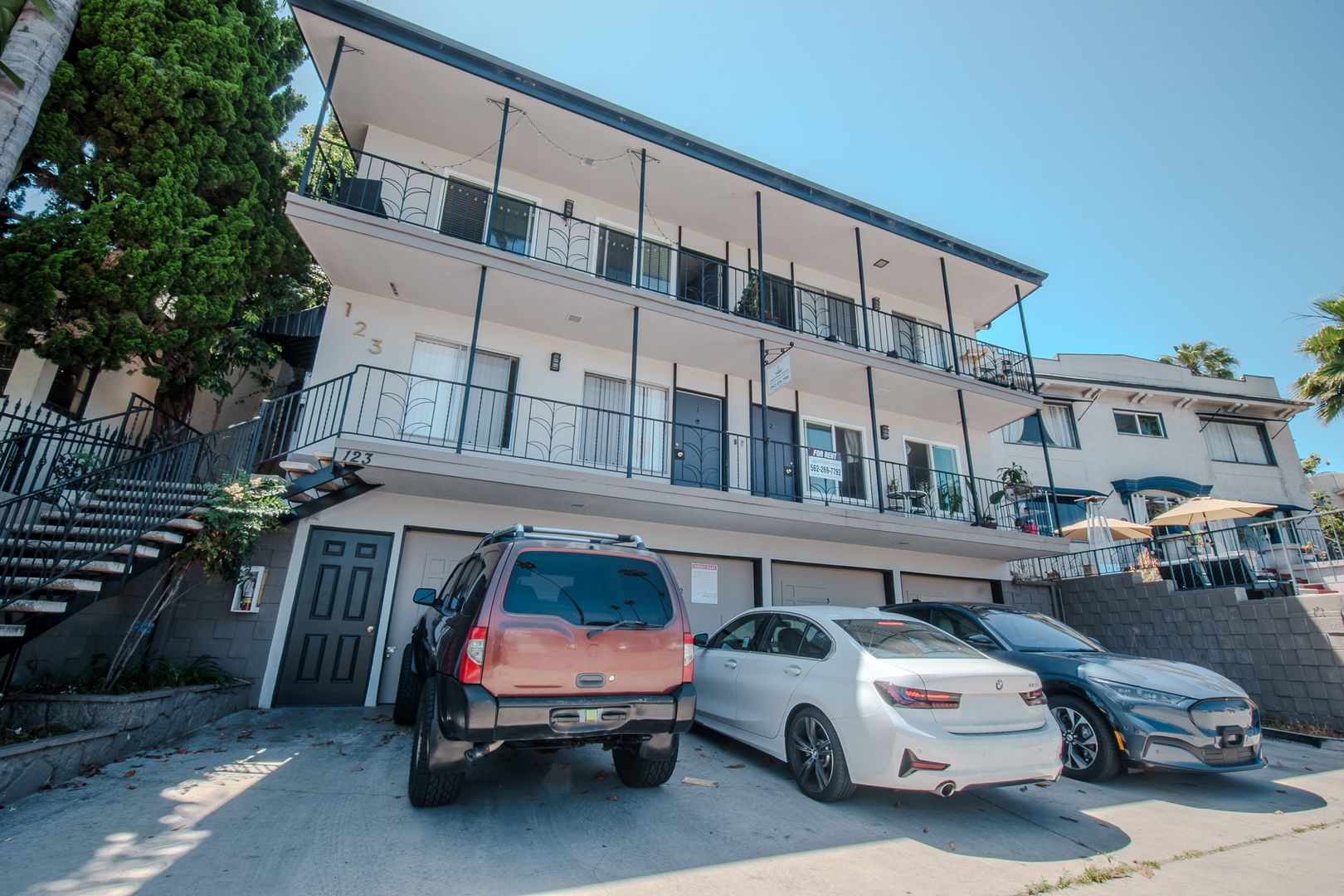 Long Beach Apartment: 123 Mira Mar Ave