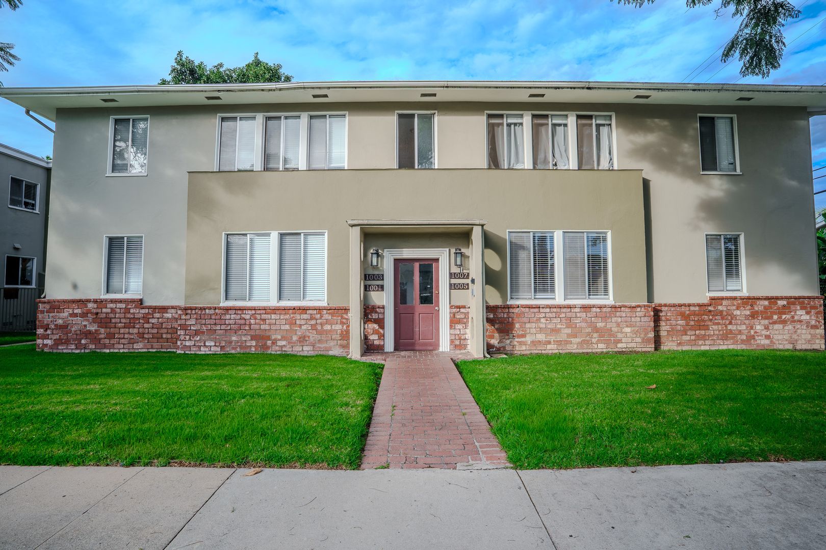 Long Beach Apartment: 761-799 E 46th St.