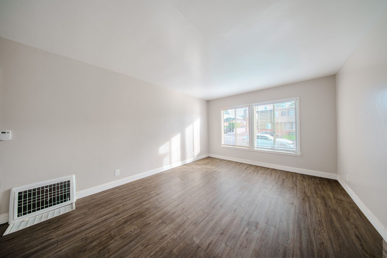 Long Beach Apartment: 761-799 E 46th St.