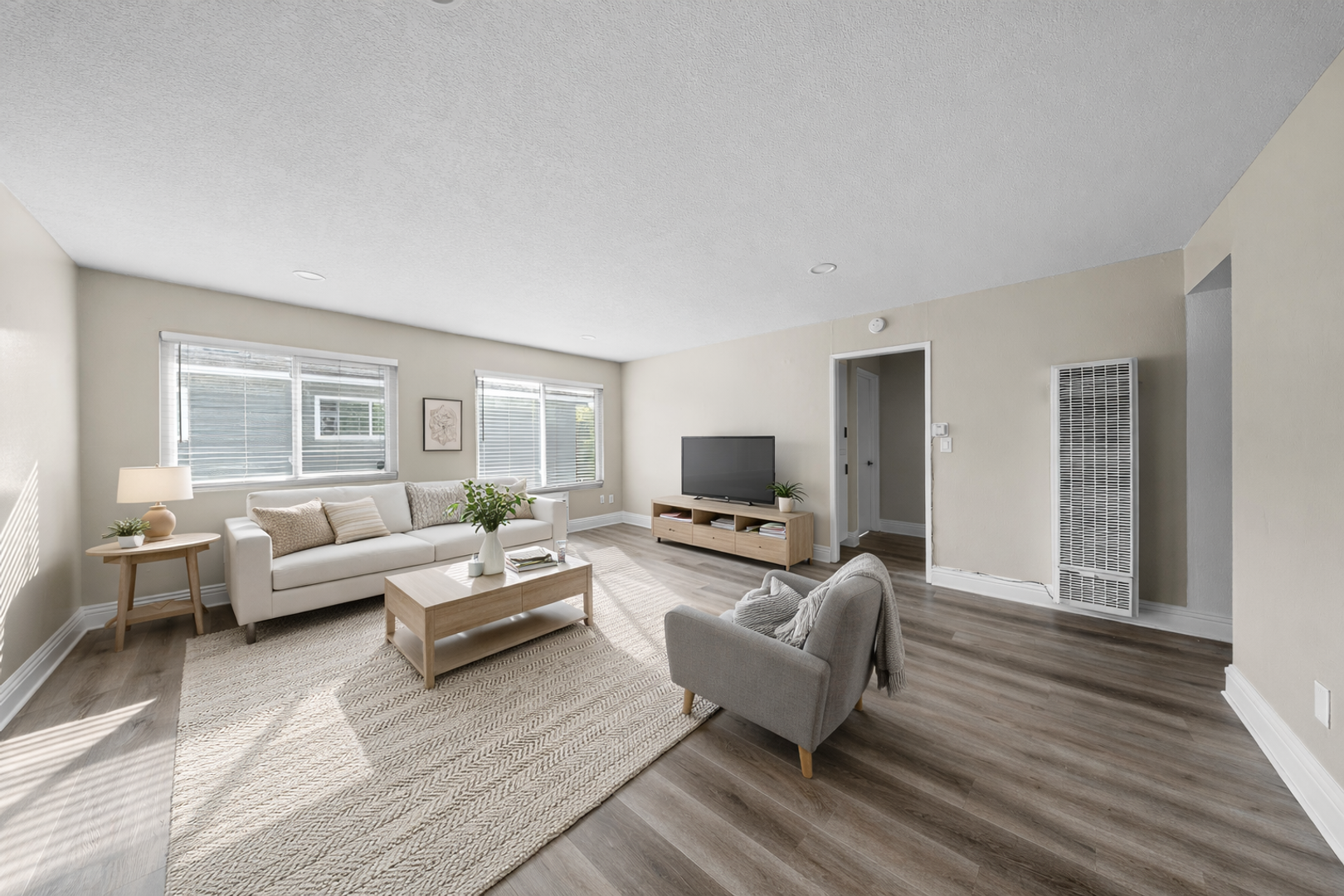 Anaheim Apartment: 2845 W. Ball Rd.