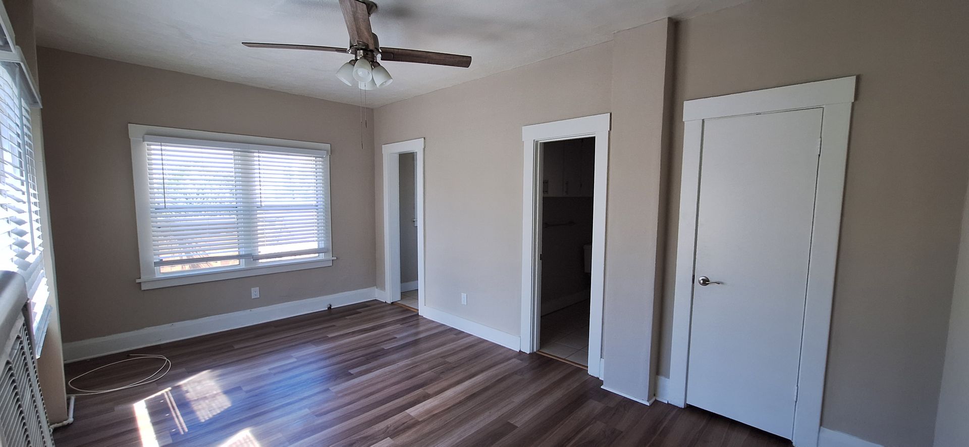 Long Beach Apartment: 65 Linden Ave.