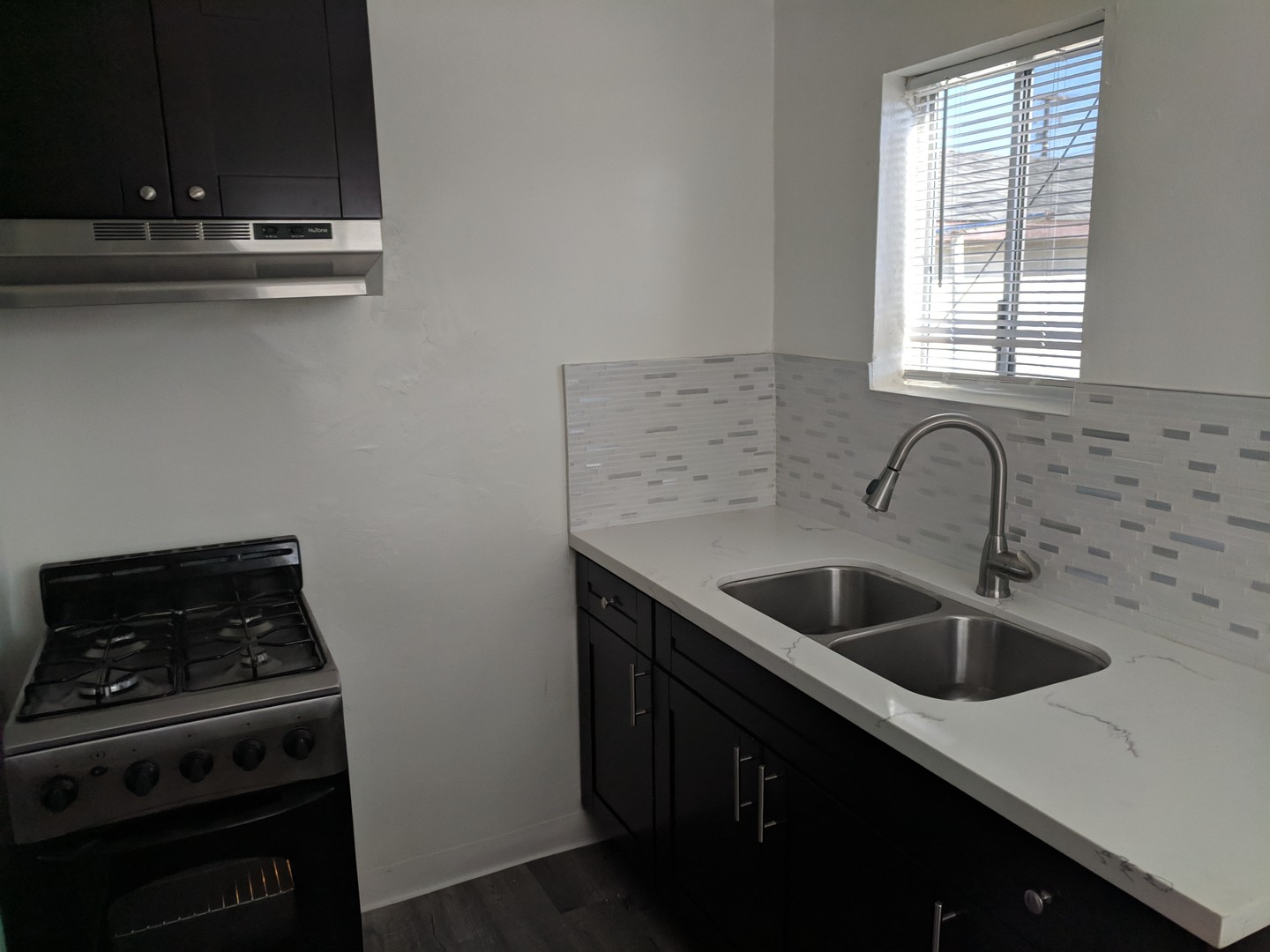 Artesia Apartment: 18703 Grayland Ave