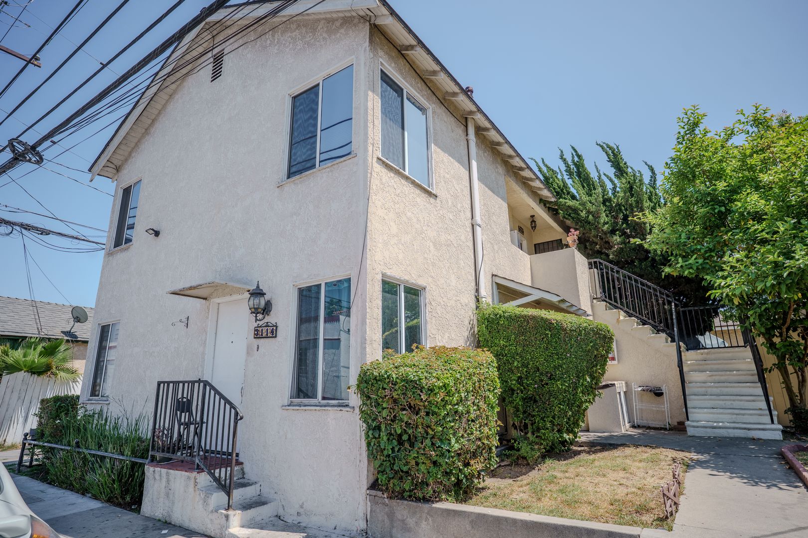 Long Beach Apartment: 1090 Freeman Ave & 3114-3118 E 11th Street