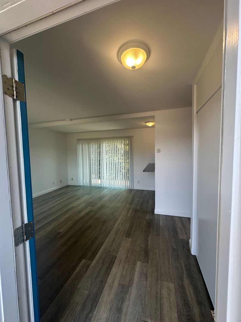 San Bruno Apartment: 140 San Marco Avenue