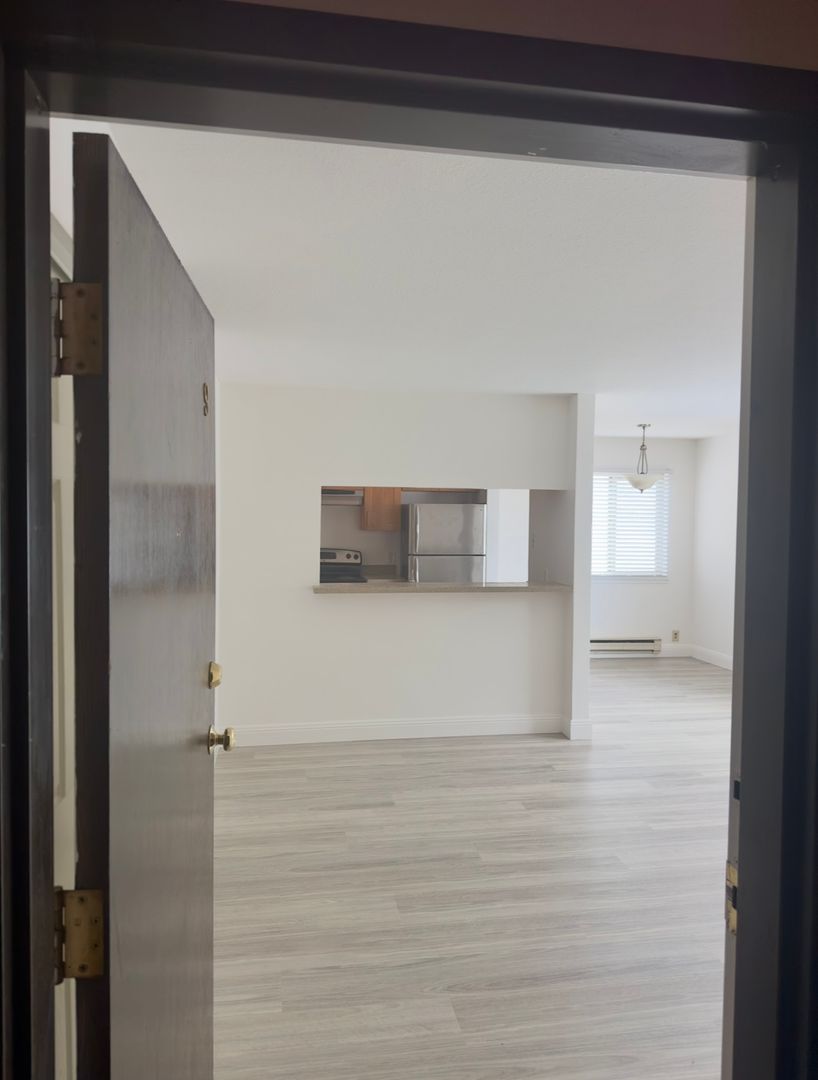 South San Francisco Apartment: 1111 Mission Rd
