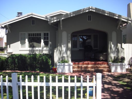 Fully Renovated 2 Bedroom Apartment | Parking & Storage Included – photo 1
