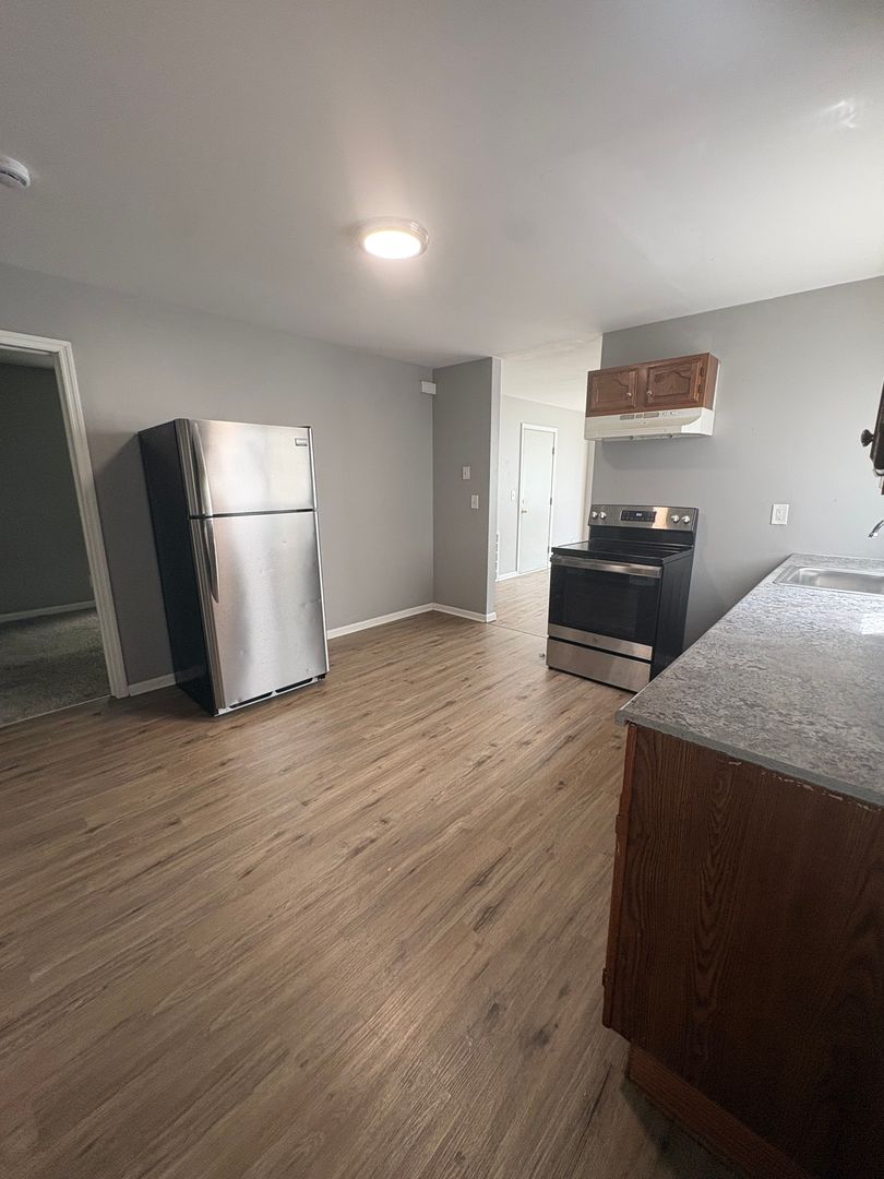 Troy Apartment: 155 6th Ave