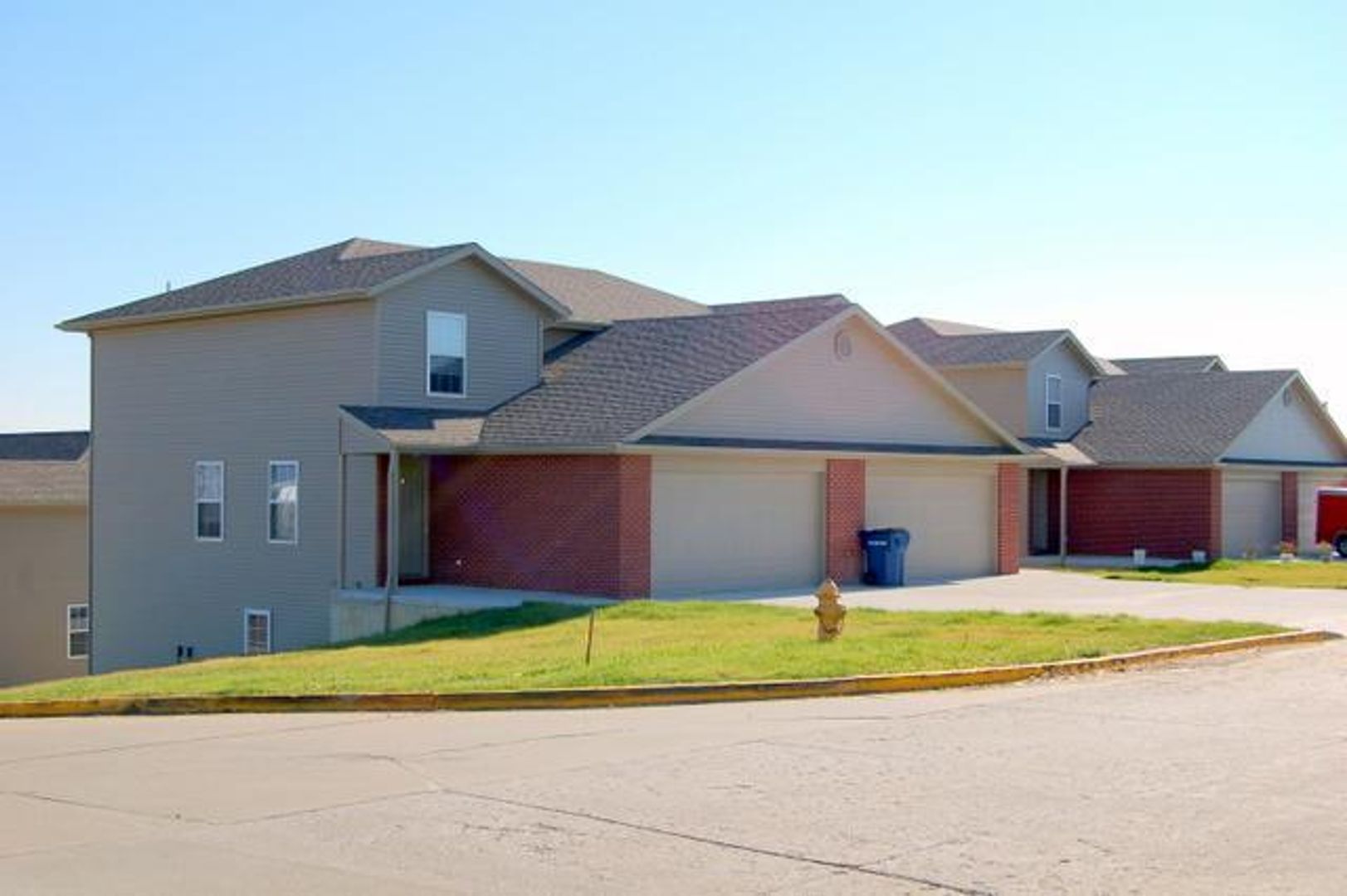 Jefferson City Apartment: 509 Kensington Park