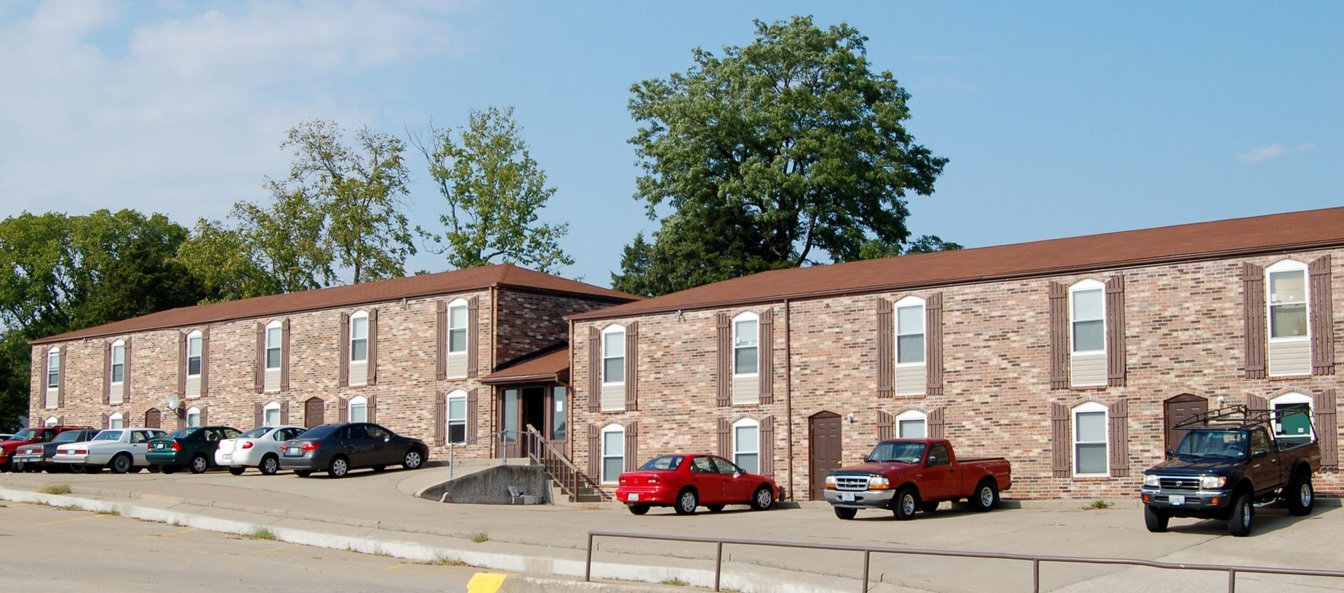 Jefferson City Apartment: 1010 Madison Street