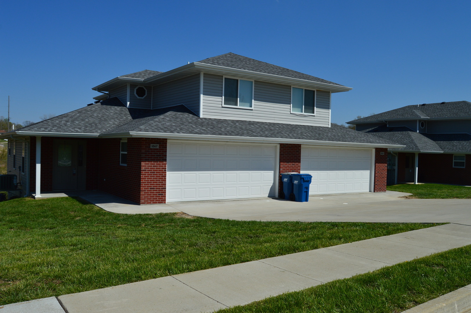 Jefferson City Apartment: 1067/1069 Emily Lane