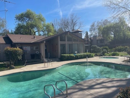 For Rent, 2-bedrooms,1-bathrooms, 960 square foot condo in Fair Oaks – photo 1