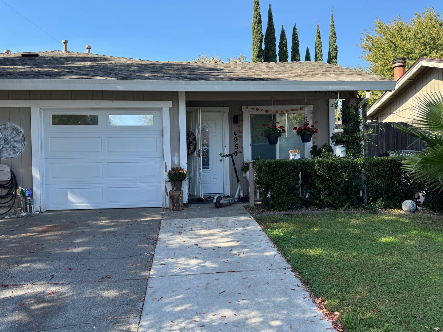 Sacramento Apartment: 4955 Saddlerock Way