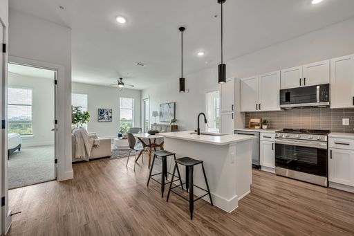 B1 - Two Bedroom – photo 1
