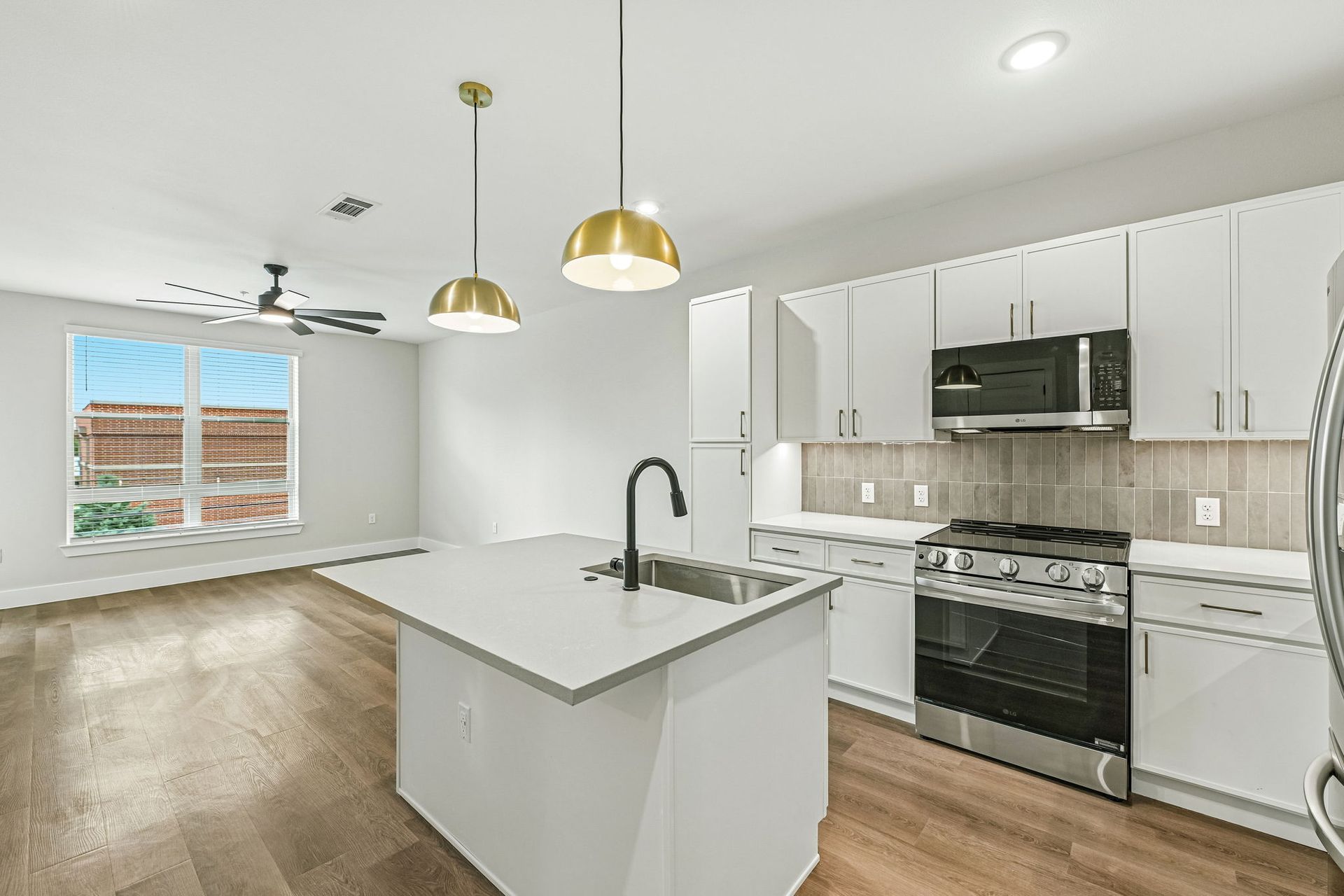 Frisco Apartment: 8950 2nd Street
