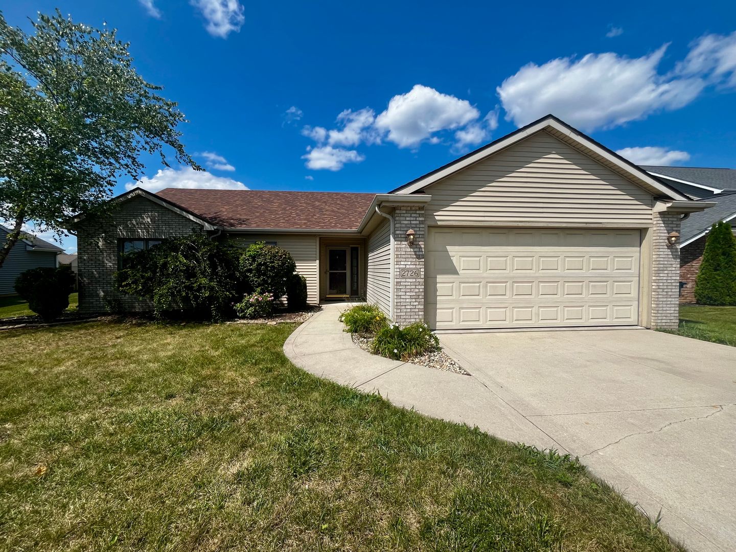 Fort Wayne House: 2726 Bearberry Ct