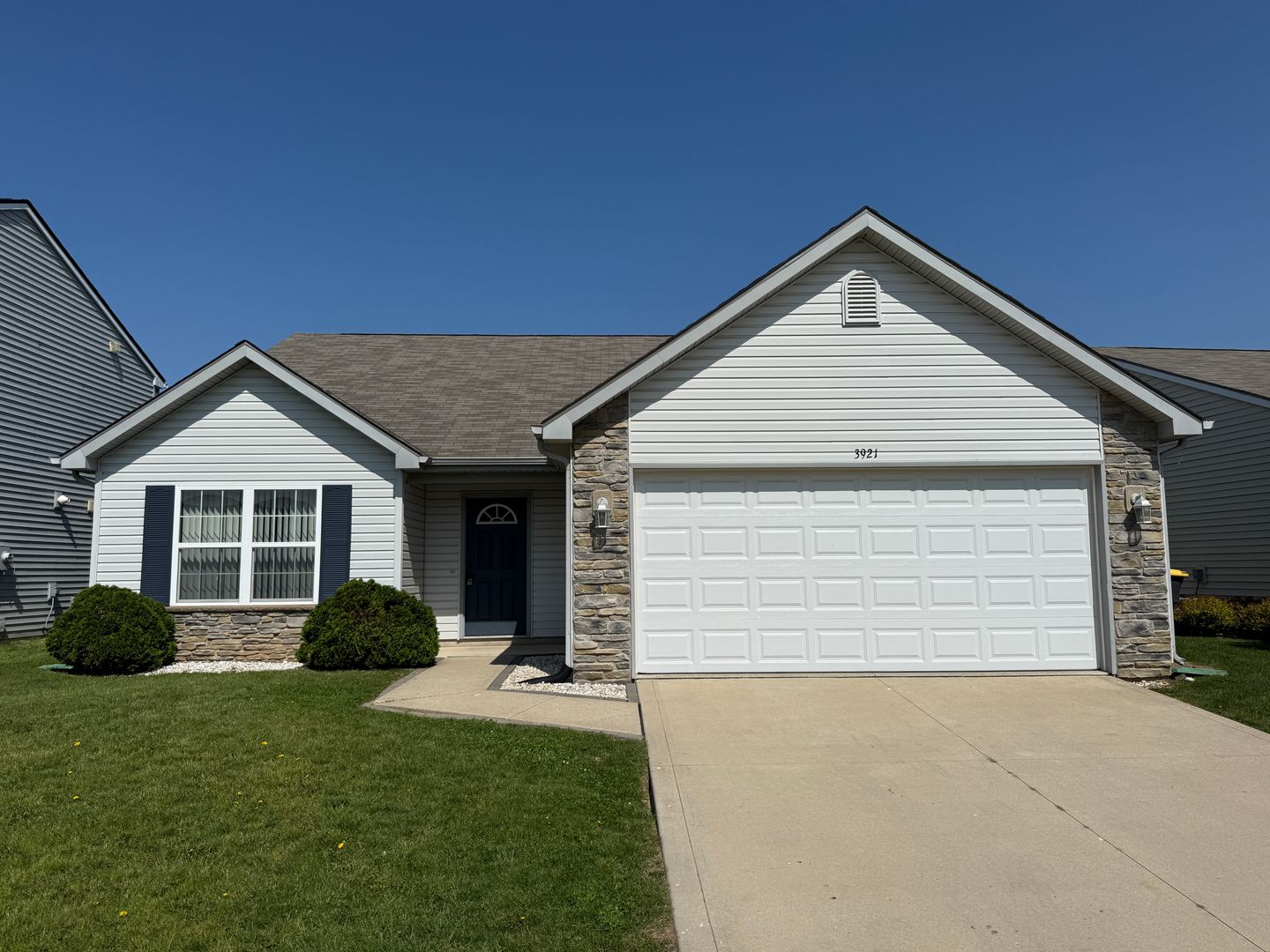 Fort Wayne House: 3921 Stanton Hall Pkwy