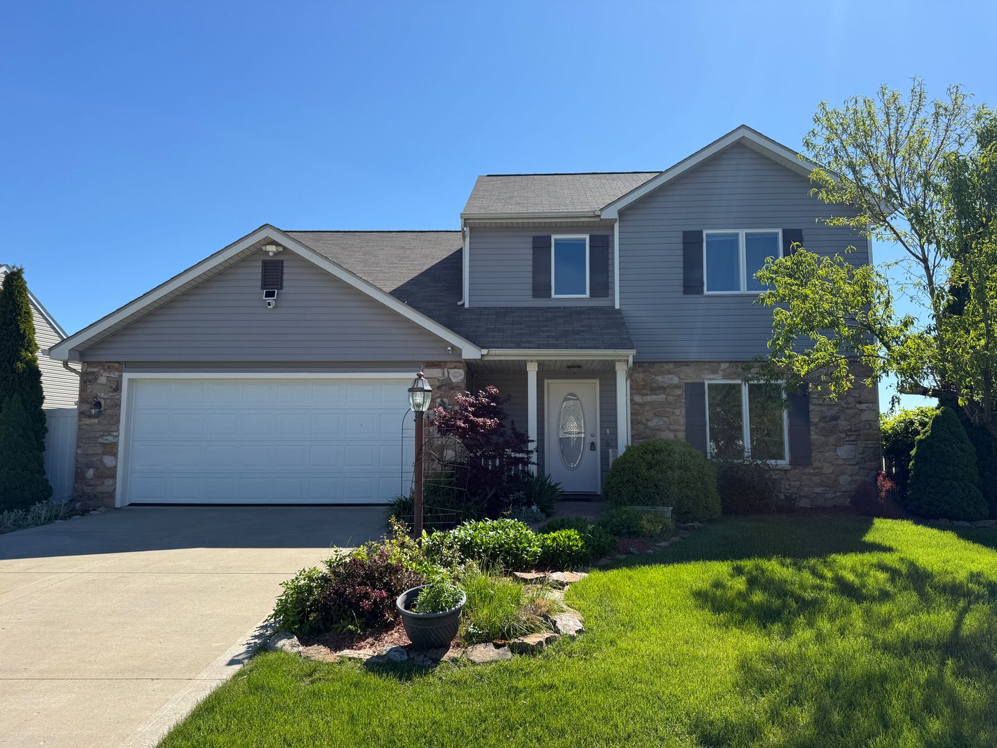 Fort Wayne House: 611 River Rock Pass