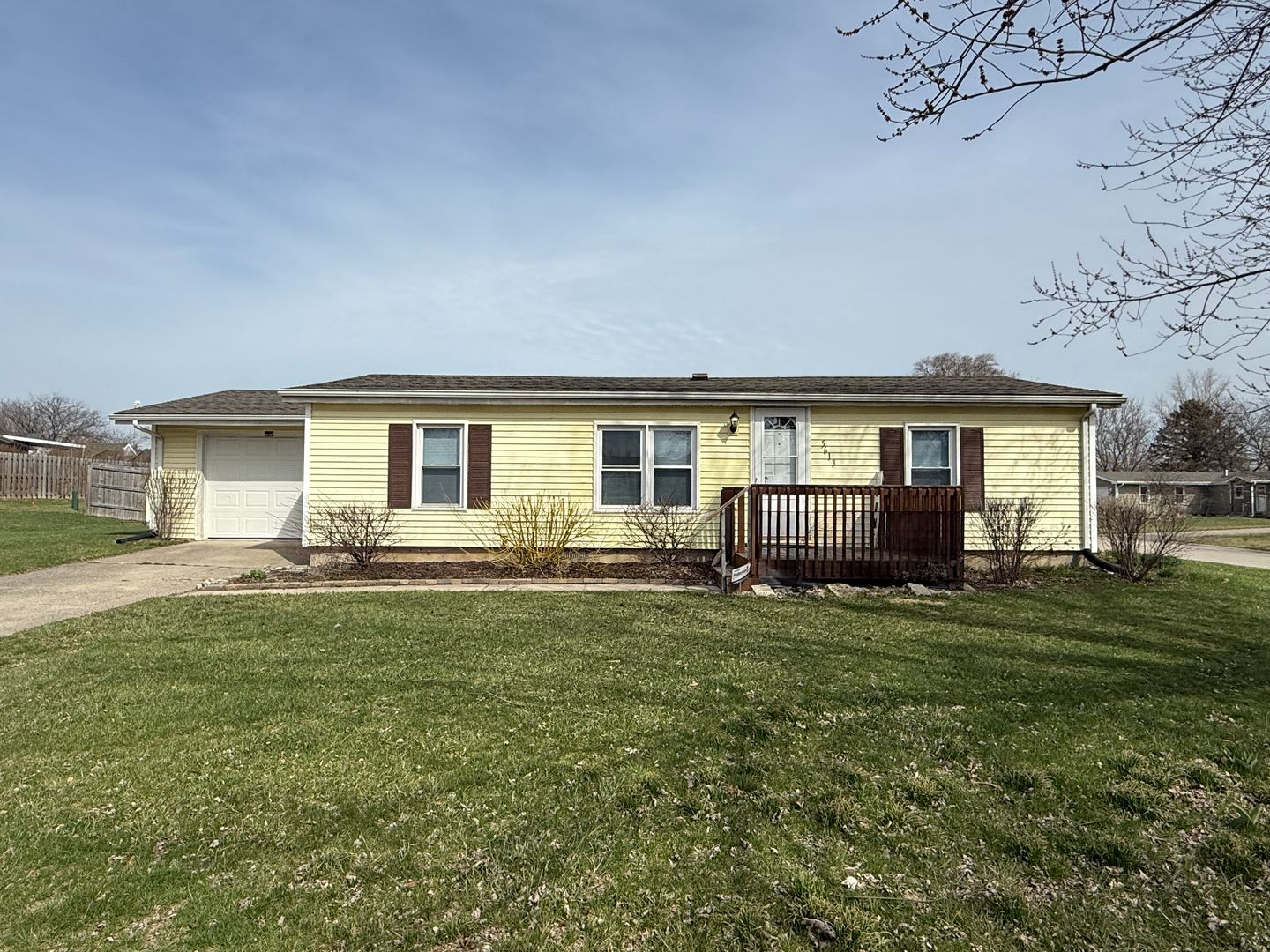 Fort Wayne House: 5613 Arapaho Trl