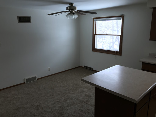 Spacious 2 Bedroom 1 Bath