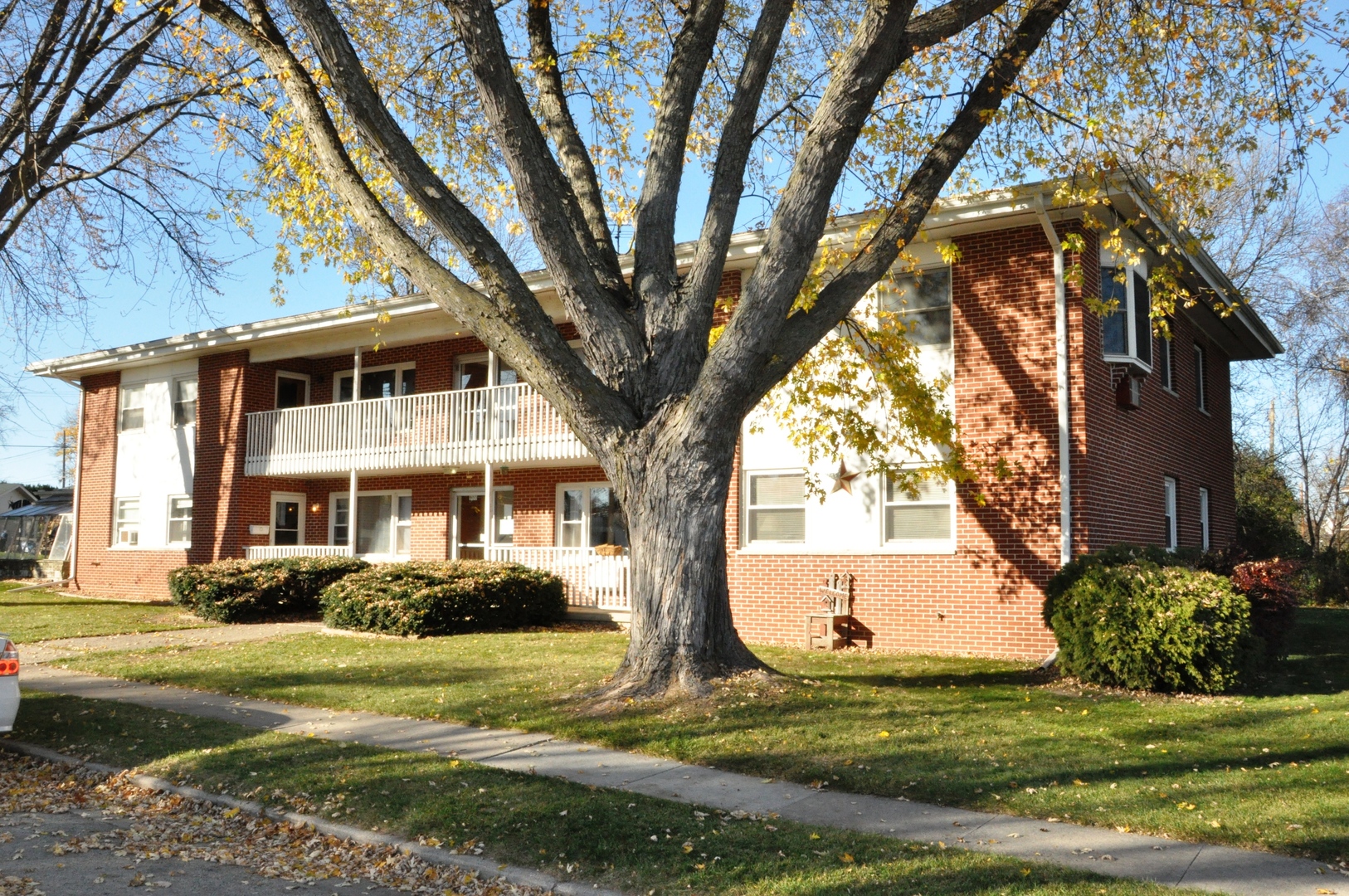 Waupun Apartment: 915 E Main St & 900 E Jefferson St