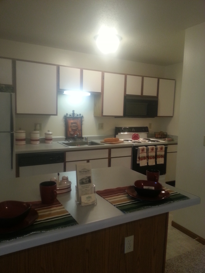 Janesville Apartment: 1838 Green Forest Run