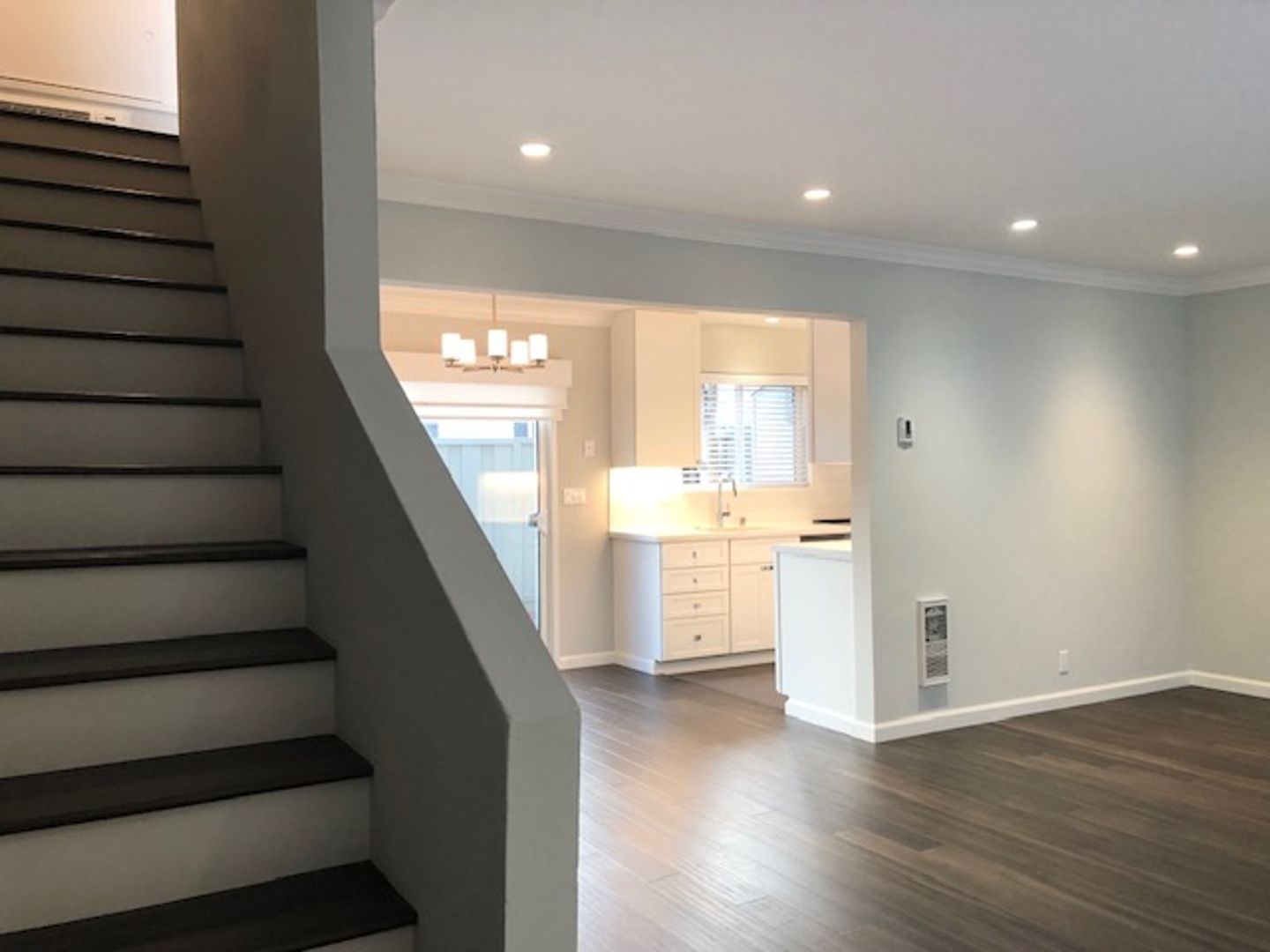 Sunnyvale Apartment: 1674 Hollenbeck Avenue