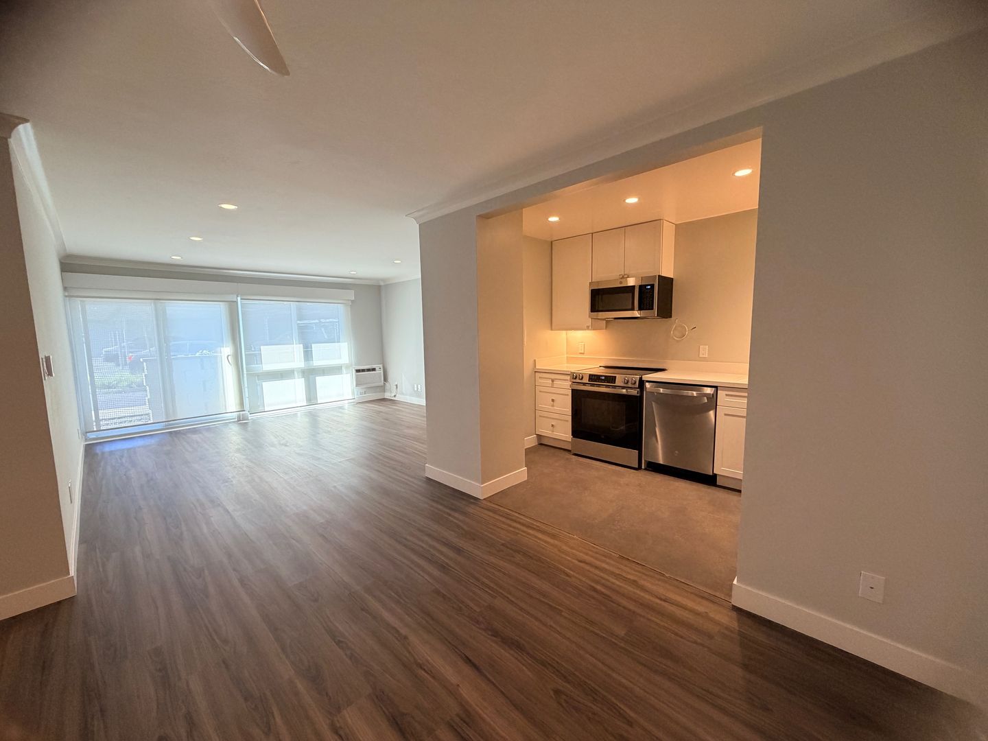 Mountain View Apartment: 2685 California Street