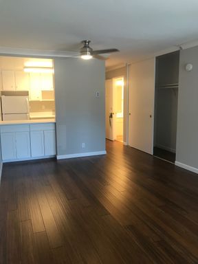 Mountain View - The Camille North Apts - Close to San Antonio Center, Caltrain, Stanford – photo 1