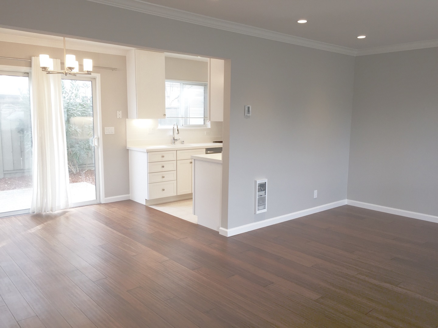 Sunnyvale Apartment: 1674 Hollenbeck Avenue