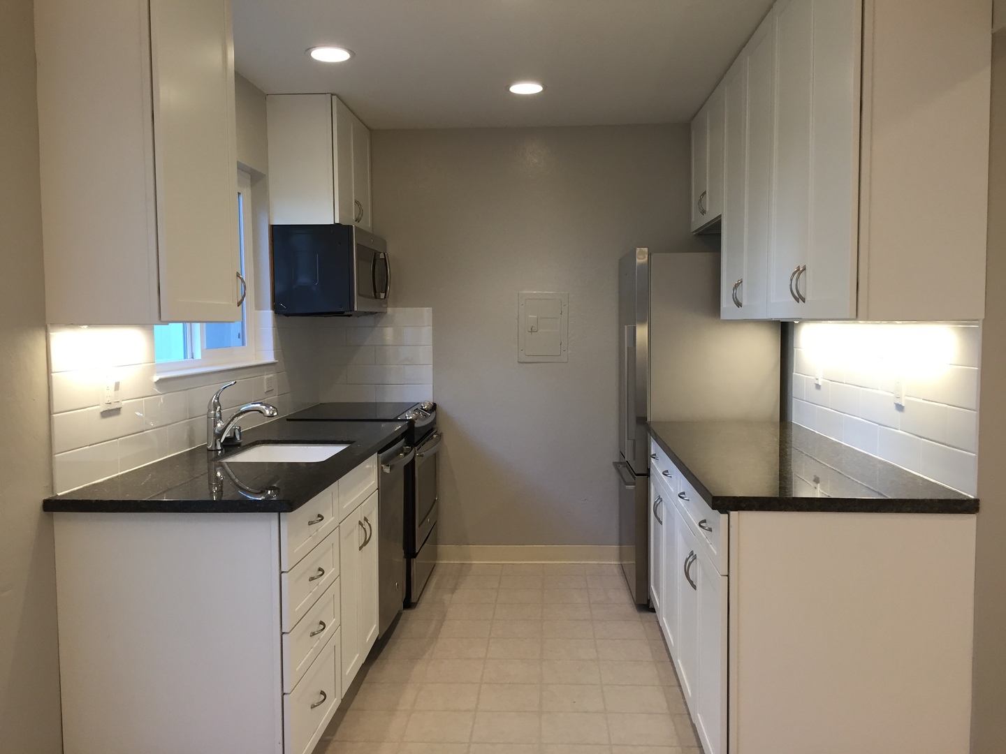 Sunnyvale Apartment: 1674 Hollenbeck Avenue