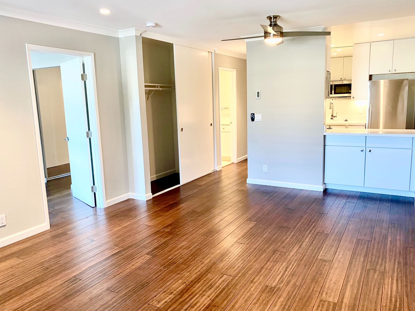 Mountain View Apartment: 2685 California Street